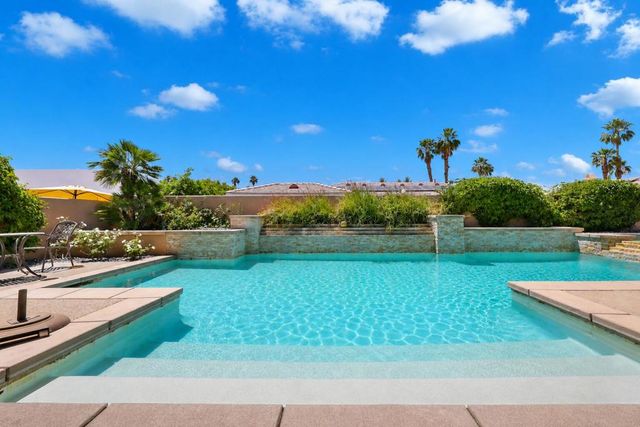 41745 Harrison Drive, Palm Desert, CA 92211