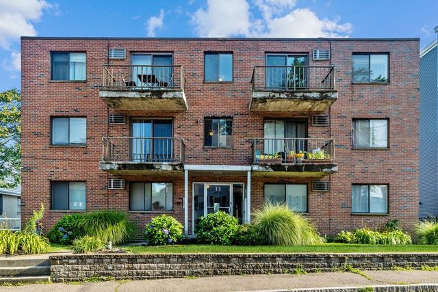 33 Middle Street 23, Waltham, MA 02451