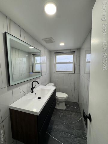 27204 Sheahan Drive, Dearborn Heights, MI 48127