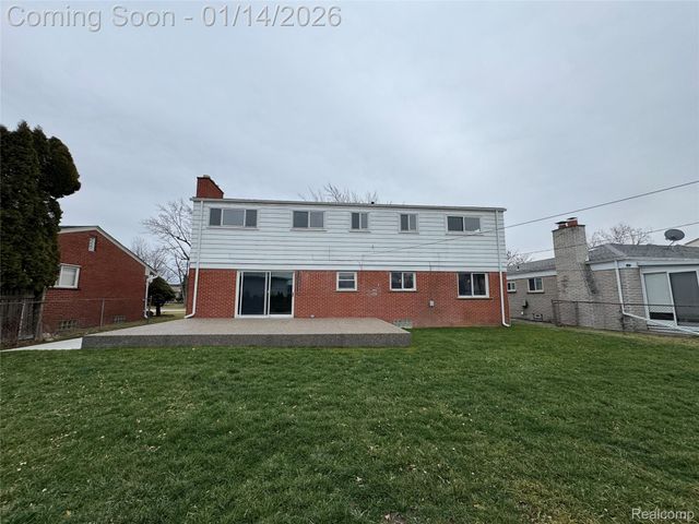 27204 Sheahan Drive, Dearborn Heights, MI 48127