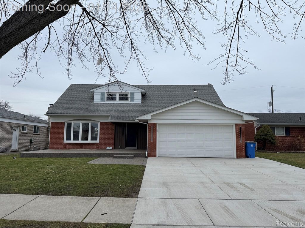 27204 Sheahan Drive, Dearborn Heights, MI 48127