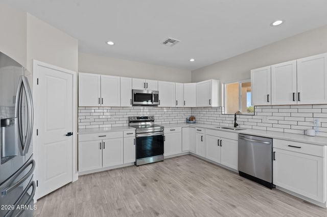 36269 W HIGHLAND Avenue, Tonopah, AZ 85354