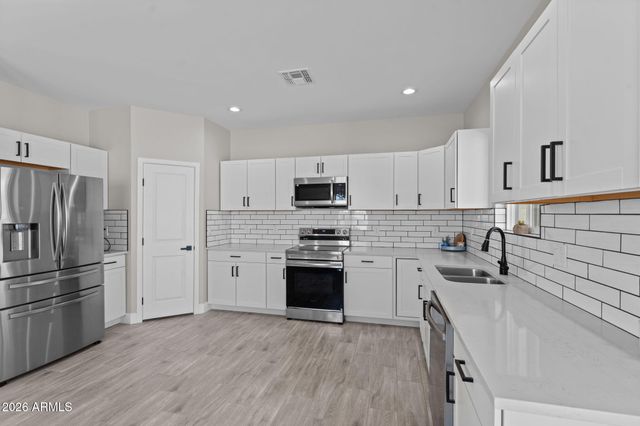 36269 W HIGHLAND Avenue, Tonopah, AZ 85354