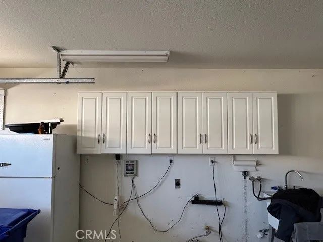 11220 Country Club Drive, Apple Valley, CA 92308