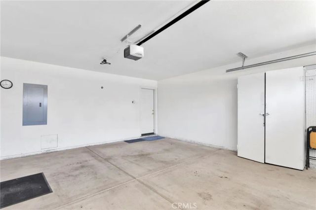 11220 Country Club Drive, Apple Valley, CA 92308