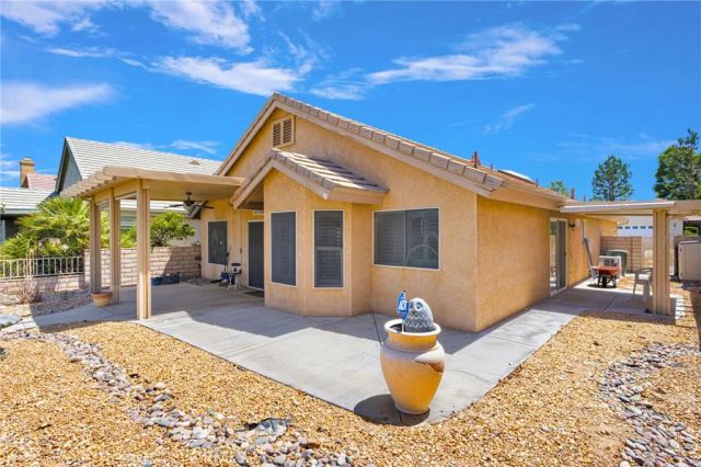 11220 Country Club Drive, Apple Valley, CA 92308