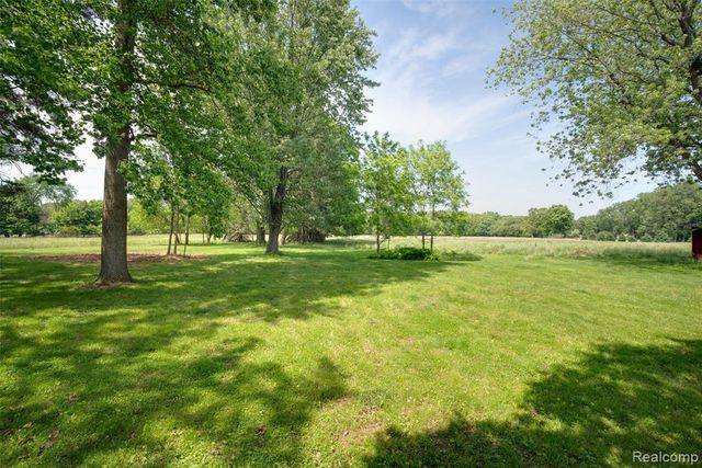607 E King Street, Corunna, MI 48817