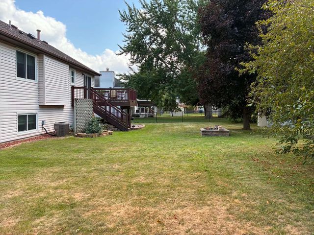7040 Jensen Avenue S, Cottage Grove, MN 55016