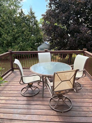 7040 Jensen Avenue S, Cottage Grove, MN 55016