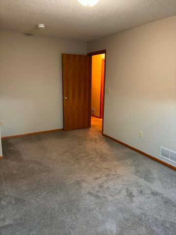 7040 Jensen Avenue S, Cottage Grove, MN 55016