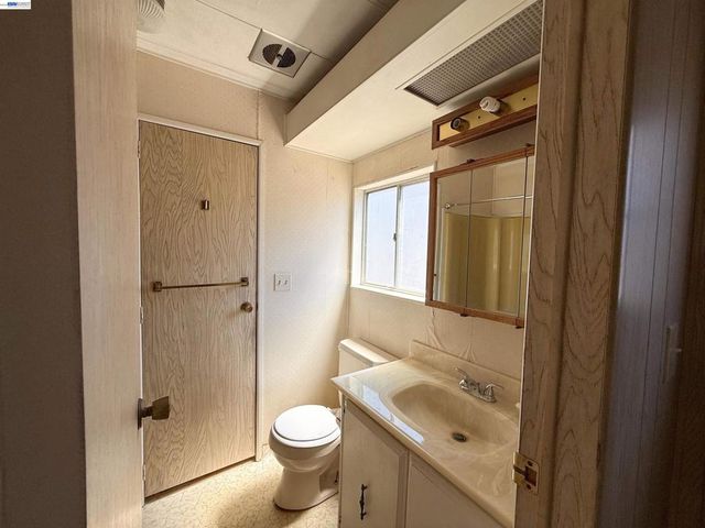 2203 Dalis Dr, Concord, CA 94520