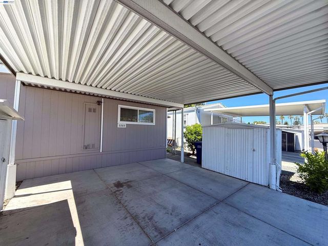 2203 Dalis Dr, Concord, CA 94520