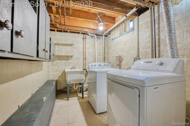 14801 Greenbriar Court, Plymouth Charter Township, MI 48170