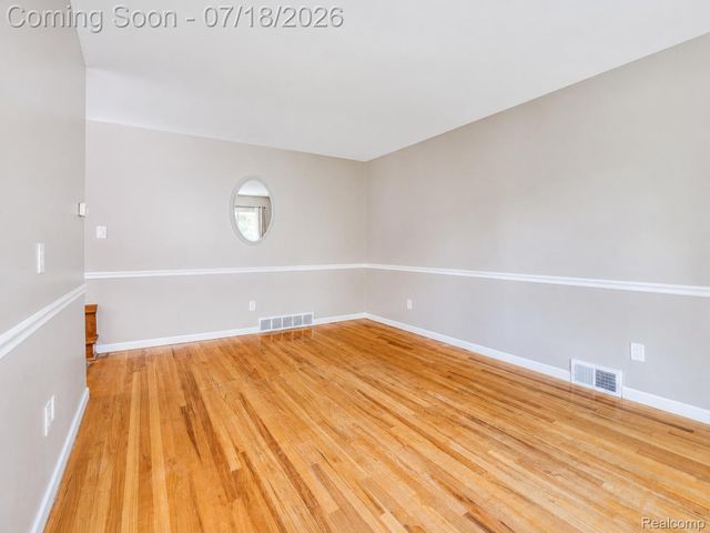 14801 Greenbriar Court, Plymouth Charter Township, MI 48170
