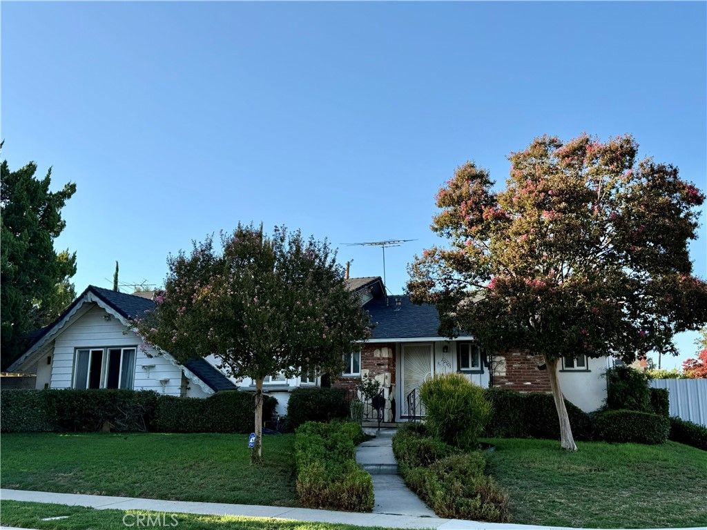 20701 Stagg, Canoga Park, CA 91306 — exterior