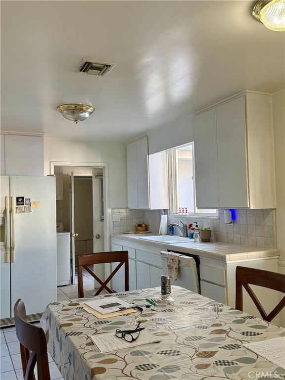 20701 Stagg, Canoga Park, CA 91306 — photo 5