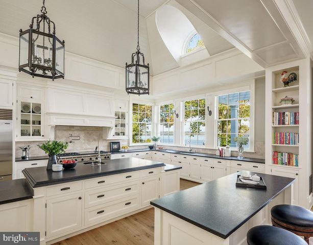 7979 E BOULEVARD DRIVE, Alexandria, VA 22308