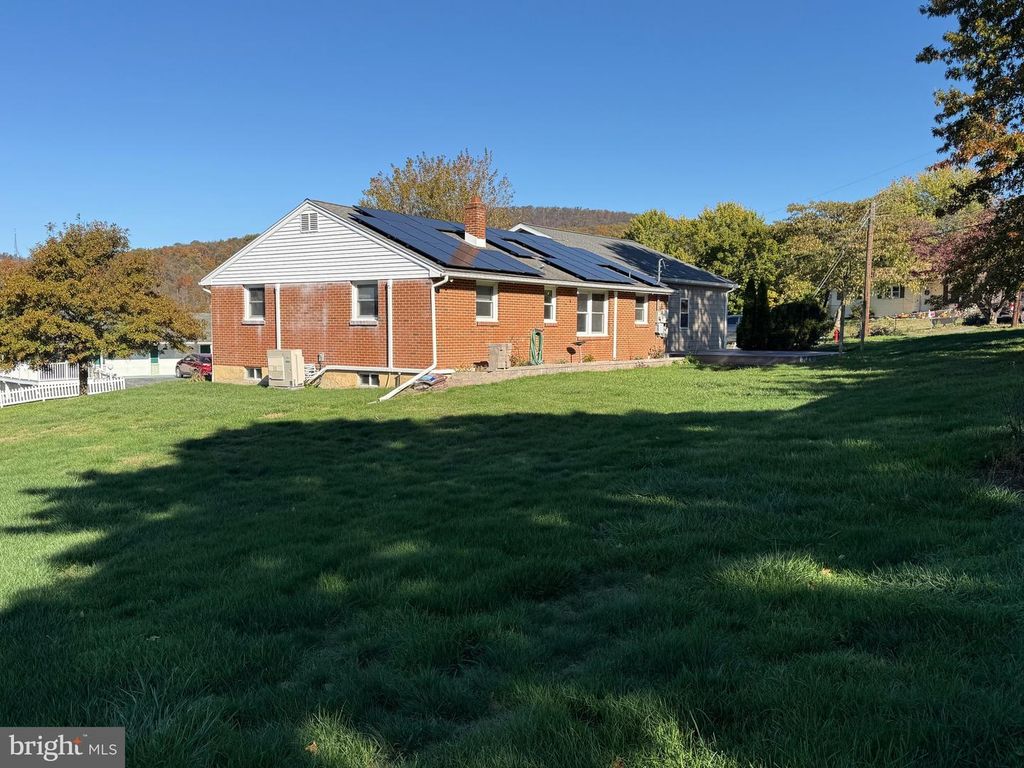 Image 2 of property listing at 101 NACE ST, Millerstown, PA 17062