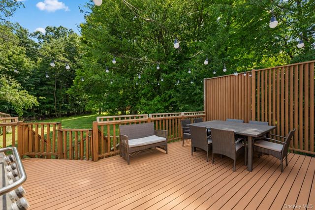 84 Deltic Road, New City, NY 10956