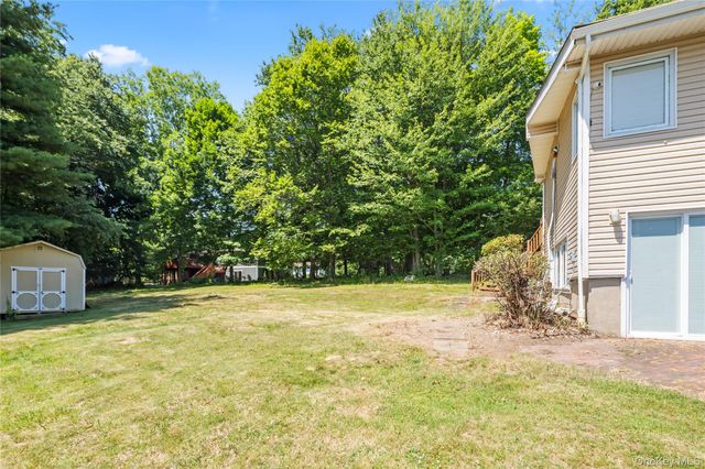 84 Deltic Road, New City, NY 10956