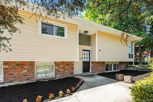 84 Deltic Road, New City, NY 10956