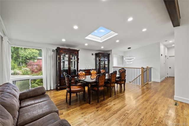84 Deltic Road, New City, NY 10956