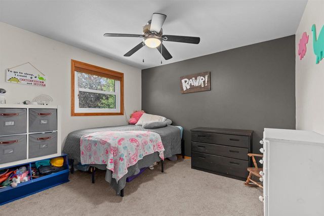 1725 LAWE STREET, Kaukauna, WI 54130