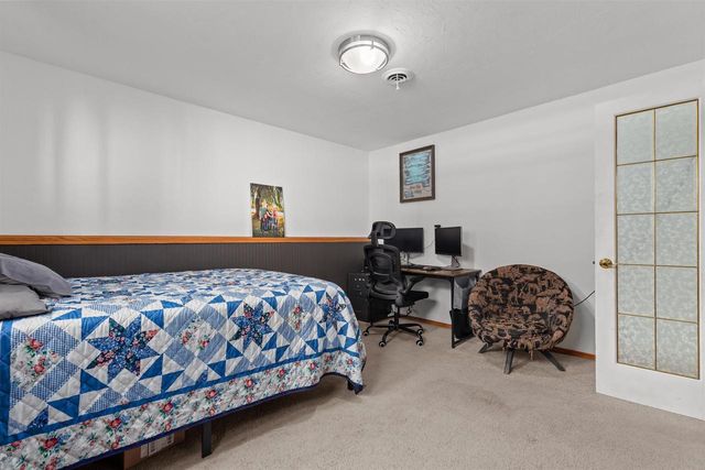 1725 LAWE STREET, Kaukauna, WI 54130