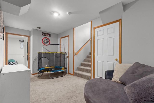 1725 LAWE STREET, Kaukauna, WI 54130