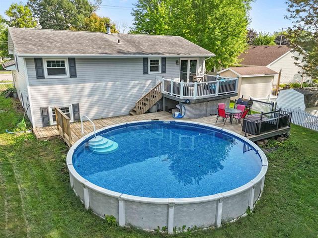 1725 LAWE STREET, Kaukauna, WI 54130