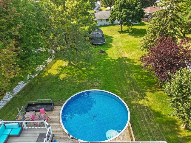 1725 LAWE STREET, Kaukauna, WI 54130