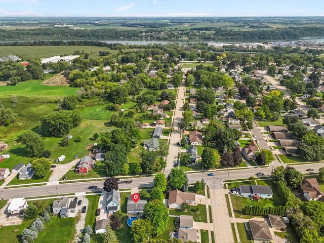 1725 LAWE STREET, Kaukauna, WI 54130