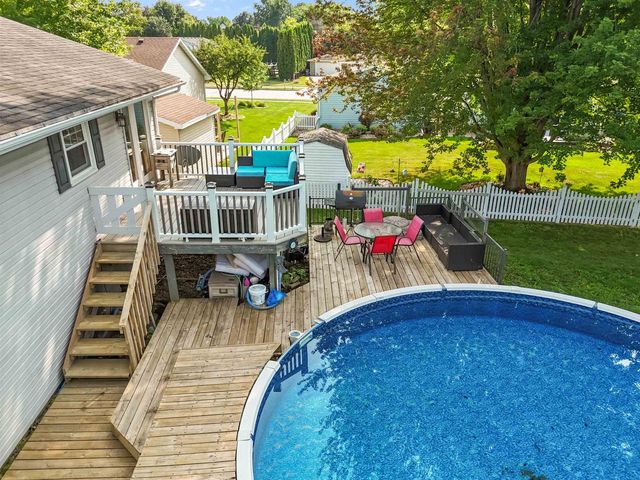 1725 LAWE STREET, Kaukauna, WI 54130