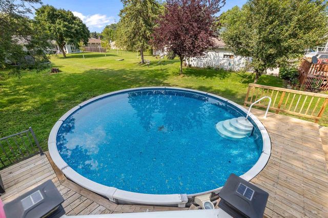 1725 LAWE STREET, Kaukauna, WI 54130