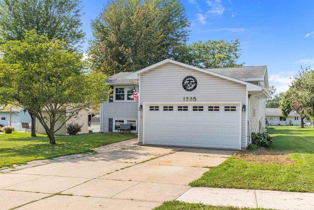 1725 LAWE STREET, Kaukauna, WI 54130