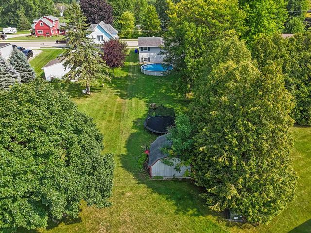 1725 LAWE STREET, Kaukauna, WI 54130