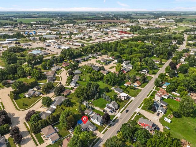 1725 LAWE STREET, Kaukauna, WI 54130