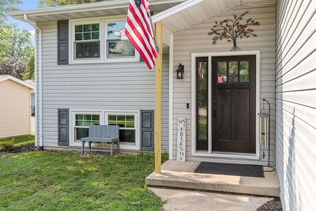 1725 LAWE STREET, Kaukauna, WI 54130