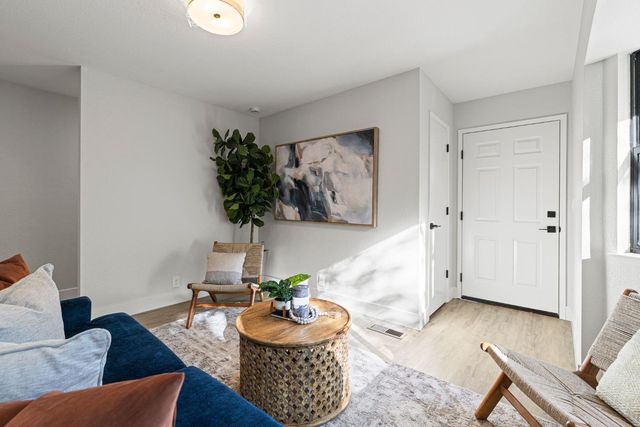 20292 Killarney Ln, Grass Valley, CA 95945