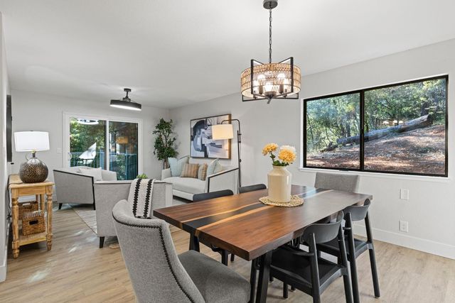 20292 Killarney Ln, Grass Valley, CA 95945