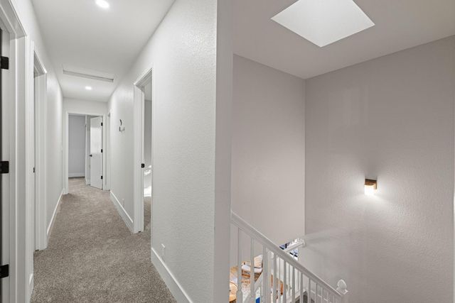20292 Killarney Ln, Grass Valley, CA 95945