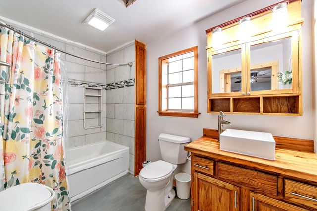 2531 West Camellia Drive, Thibodaux, LA 70301
