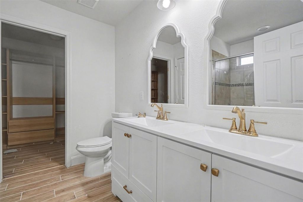 Image 9 of property listing at 406 CAPRON ASH LOOP, Casselberry, FL 32707