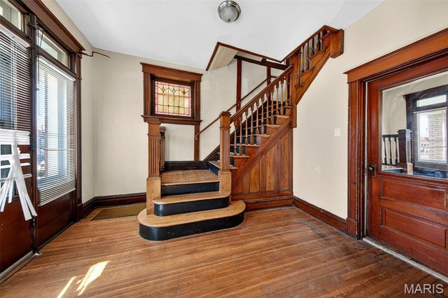 515 Loughborough Avenue, St Louis, MO 63111