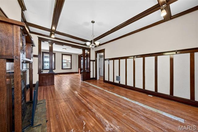 515 Loughborough Avenue, St Louis, MO 63111