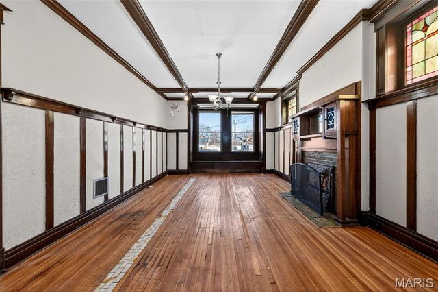 515 Loughborough Avenue, St Louis, MO 63111