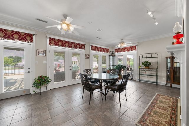 870 Oak Plains Rd, Clarksville, TN 37043