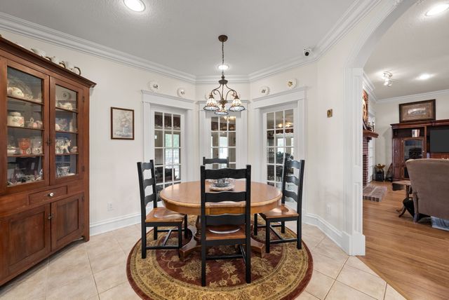 870 Oak Plains Rd, Clarksville, TN 37043