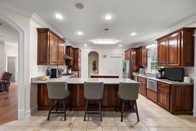 870 Oak Plains Rd, Clarksville, TN 37043