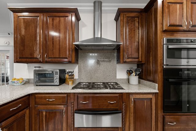 870 Oak Plains Rd, Clarksville, TN 37043